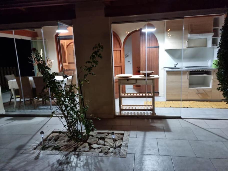 Villa Tea, Residenza Incantevole Con Giardino . ฟลูมินิ ดิ กวาร์ตู ภายนอก รูปภาพ