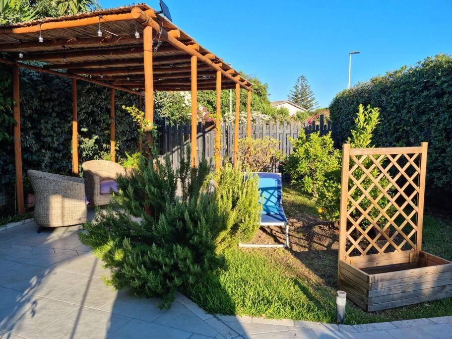 Villa Tea, Residenza Incantevole Con Giardino . ฟลูมินิ ดิ กวาร์ตู ภายนอก รูปภาพ